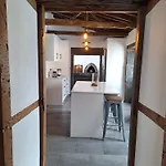 Bed & Breakfast Casa And Company - Azorean Boutique House - Unique Heritage Near Ocean Santa Cruz da Graciosa