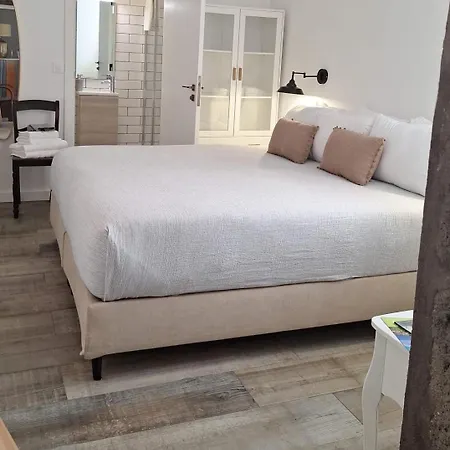 Casa And Company - Azorean Boutique House - Unique Heritage Near Ocean 5*