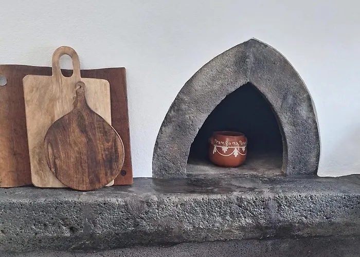 לינה וארוחת בוקר Casa And Company - Azorean Boutique House - Unique Heritage Near Ocean סנטה קרוז דה גרסיוזה